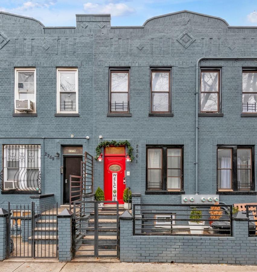 Brooklyn Golden Palace New York Exterior photo